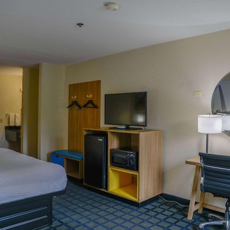 Days Inn By Wyndham Mount Vernon Kültér fotó